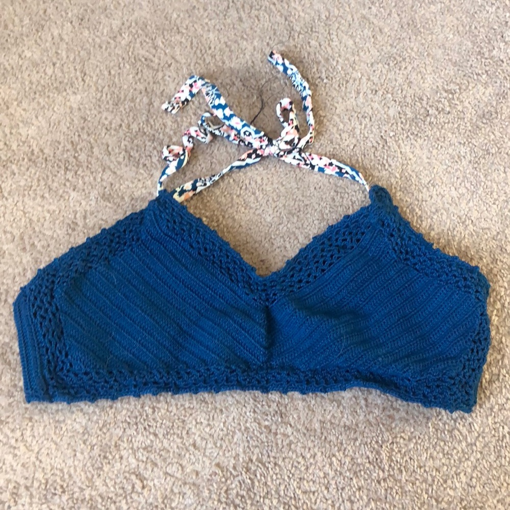 Bikini top